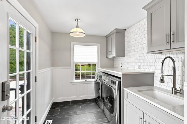 27 Steeple Chase Road, Millstone, NJ 08535