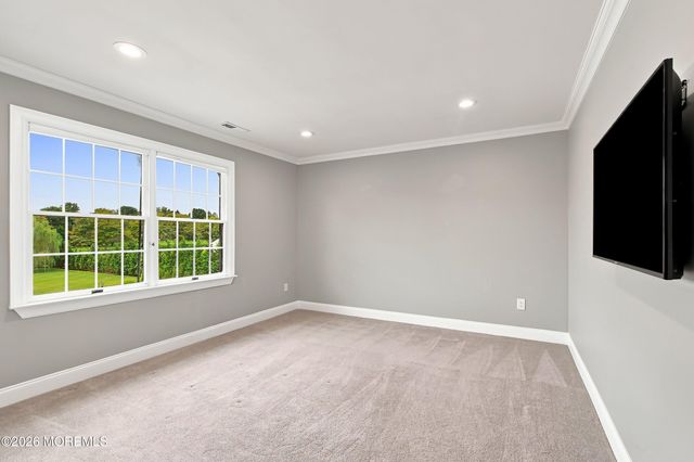 27 Steeple Chase Road, Millstone, NJ 08535