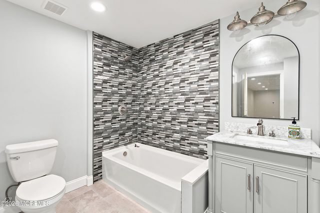 27 Steeple Chase Road, Millstone, NJ 08535