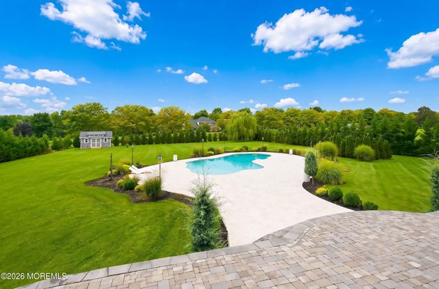 27 Steeple Chase Road, Millstone, NJ 08535
