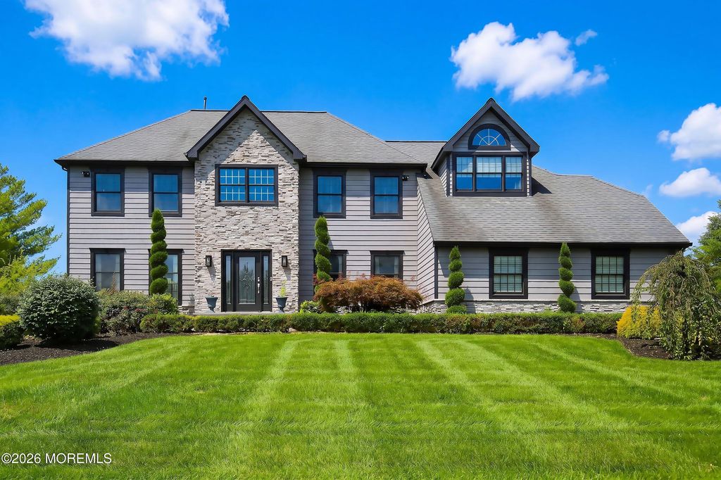 27 Steeple Chase Road, Millstone, NJ 08535