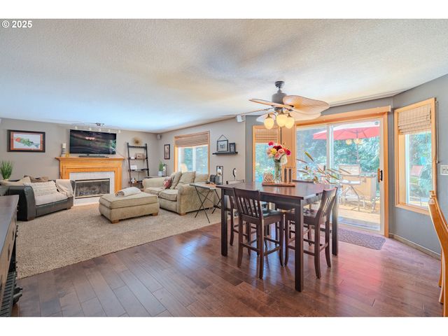 18511 Ne 181ST St, Brush Prairie, WA 98606