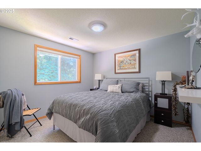 18511 Ne 181ST St, Brush Prairie, WA 98606