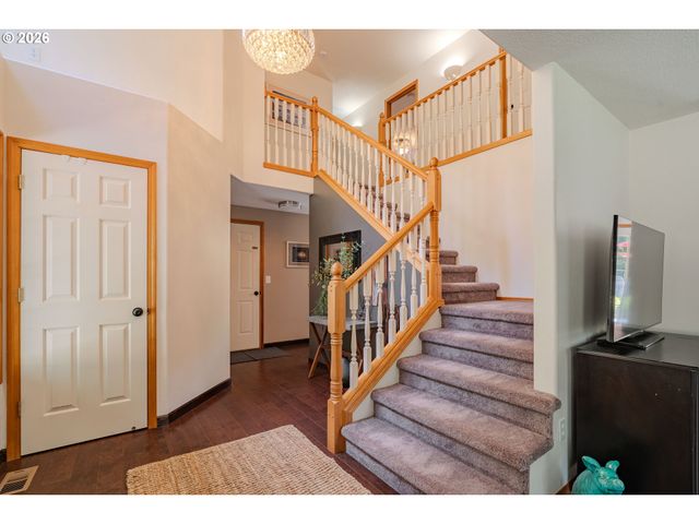 18511 Ne 181ST St, Brush Prairie, WA 98606