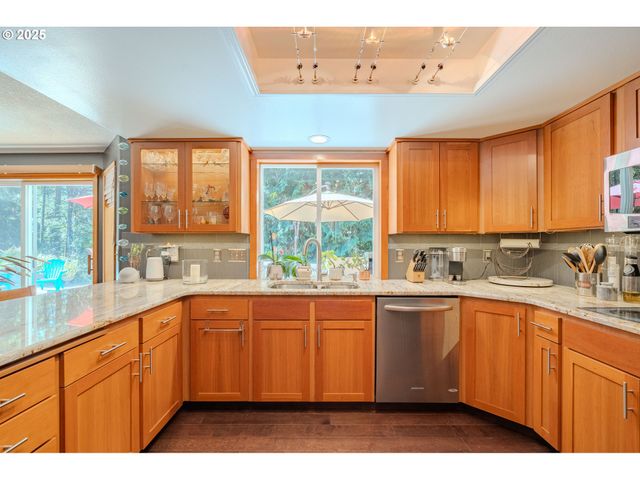 18511 Ne 181ST St, Brush Prairie, WA 98606