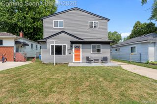 21708 Powers Avenue, Dearborn Heights, MI 48125