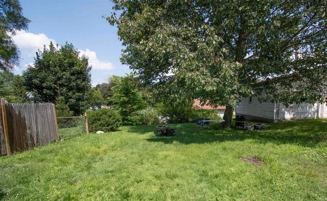 523 E Wayne Street, Kendallville, IN 46755