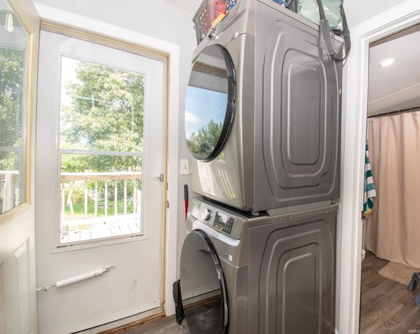 523 E Wayne Street, Kendallville, IN 46755