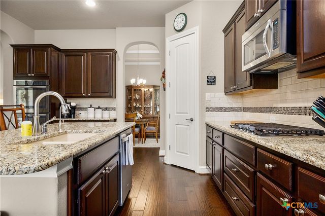 814 Haven Point Loop, New Braunfels, TX 78132
