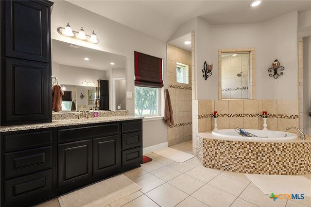 814 Haven Point Loop, New Braunfels, TX 78132