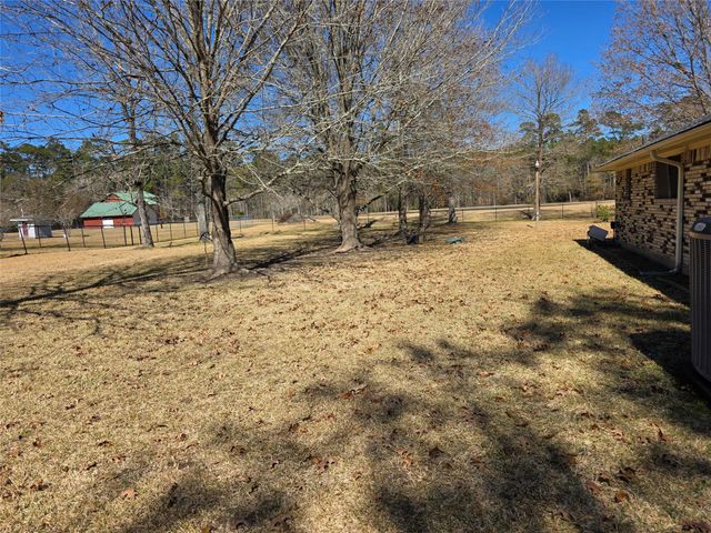 8708 W Fox Road, Orange, TX 77632