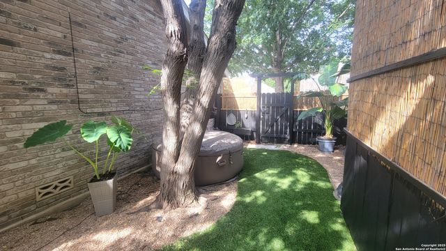 15015 digger, San Antonio, TX 78247