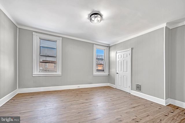 25 ADELLA AVE, Hamilton, NJ 08609