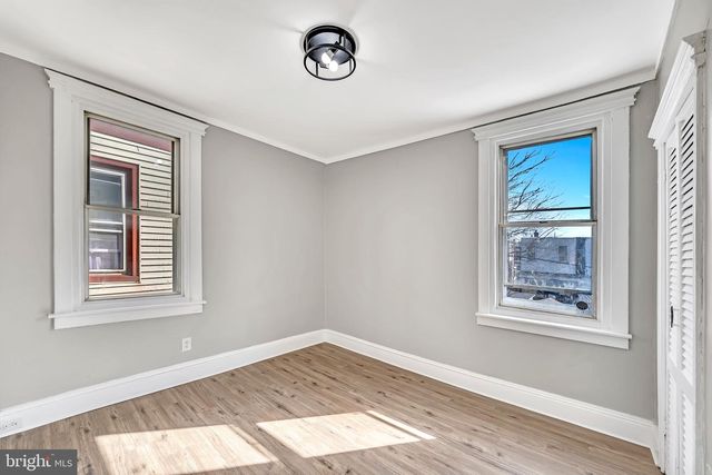 25 ADELLA AVE, Hamilton, NJ 08609