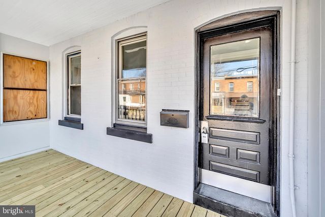 25 ADELLA AVE, Hamilton, NJ 08609