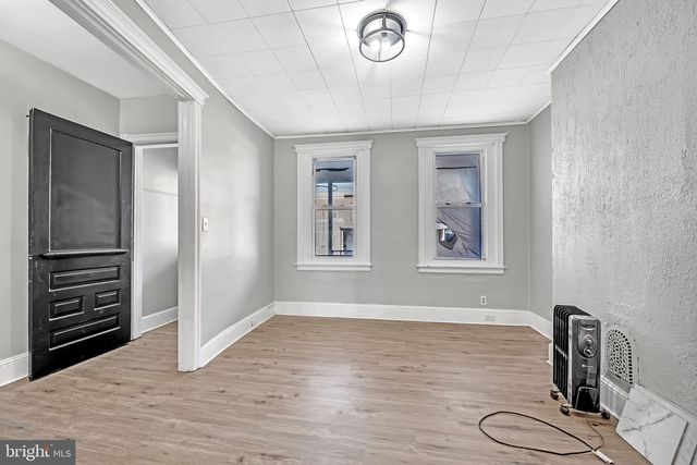 25 ADELLA AVE, Hamilton, NJ 08609