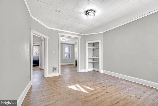 25 ADELLA AVE, Hamilton, NJ 08609