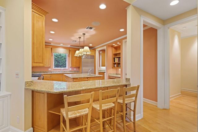 5 Country Road E A, Vlg Of Golf, FL 33436