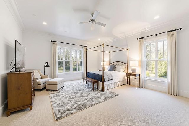 5 Country Road E A, Vlg Of Golf, FL 33436