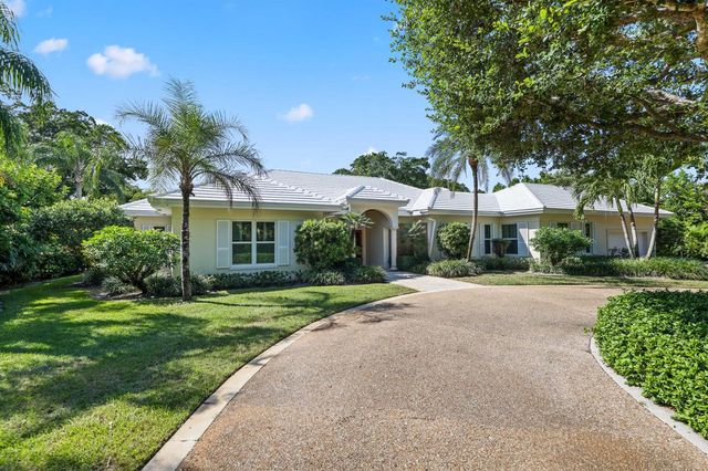 5 Country Road E A, Vlg Of Golf, FL 33436