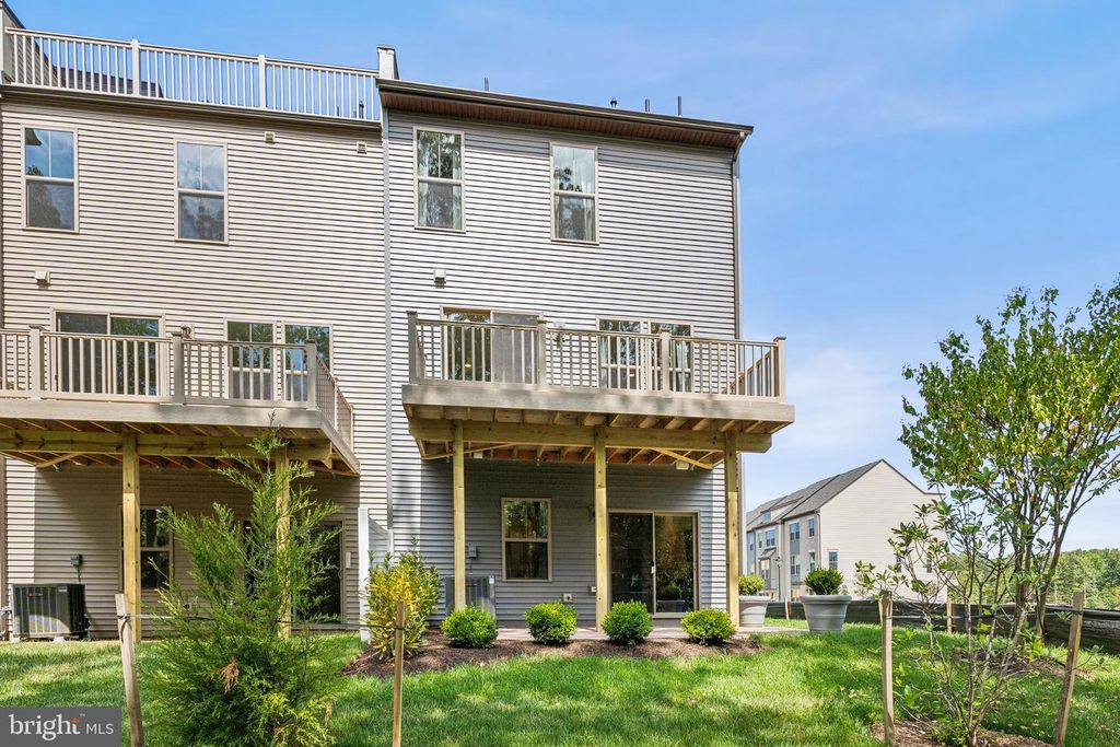 Image 37 of property listing at 7047 WOODLANDS GREEN RD, Brandywine, MD 20613