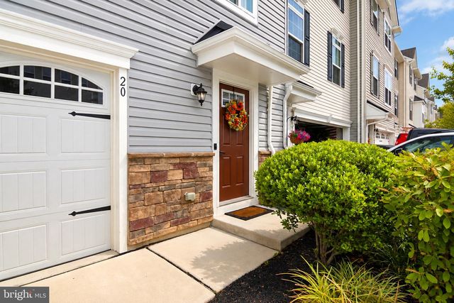 20 PEACOCK CIR, Sewell, NJ 08080
