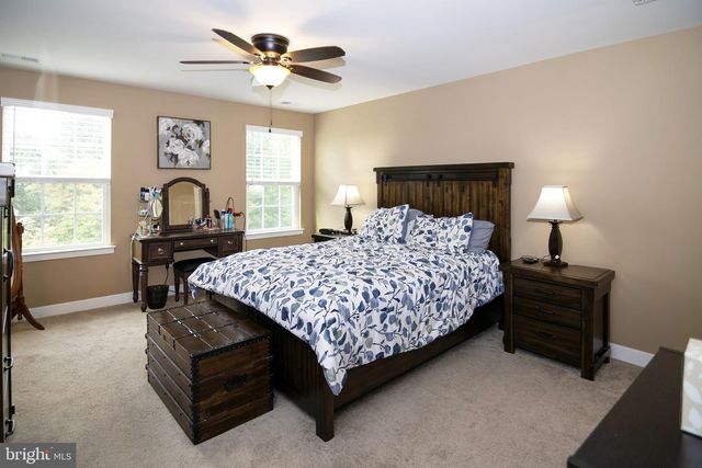20 PEACOCK CIR, Sewell, NJ 08080