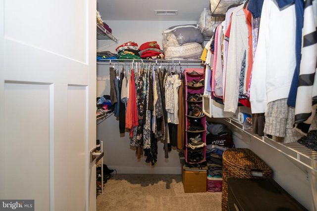 20 PEACOCK CIR, Sewell, NJ 08080