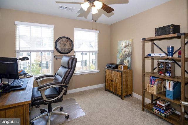 20 PEACOCK CIR, Sewell, NJ 08080