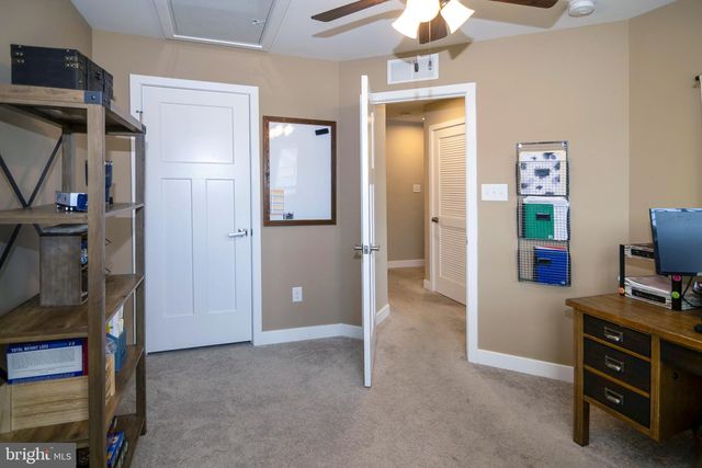 20 PEACOCK CIR, Sewell, NJ 08080