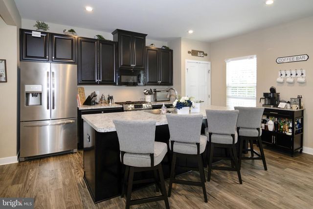 20 PEACOCK CIR, Sewell, NJ 08080