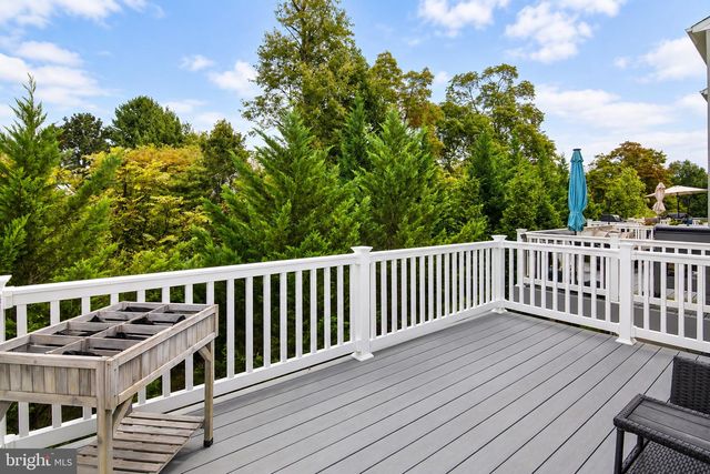 20 PEACOCK CIR, Sewell, NJ 08080