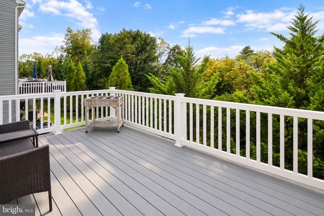 20 PEACOCK CIR, Sewell, NJ 08080