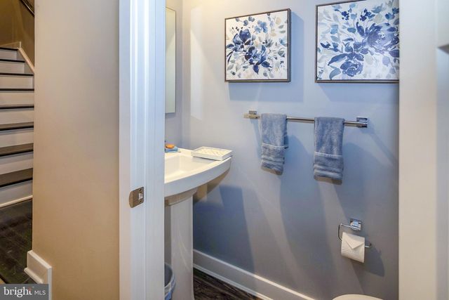 20 PEACOCK CIR, Sewell, NJ 08080