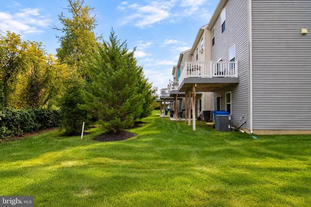 20 PEACOCK CIR, Sewell, NJ 08080