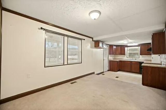 306 Main Street, Irvine, KY 40336