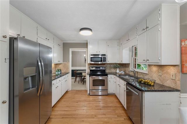 6720 Ramundo Drive, Atlanta, GA 30360