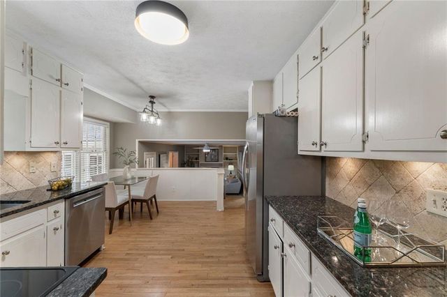 6720 Ramundo Drive, Atlanta, GA 30360