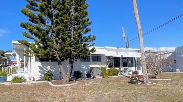 740 CAREFREE, Venice, FL 34285