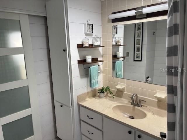 740 CAREFREE, Venice, FL 34285