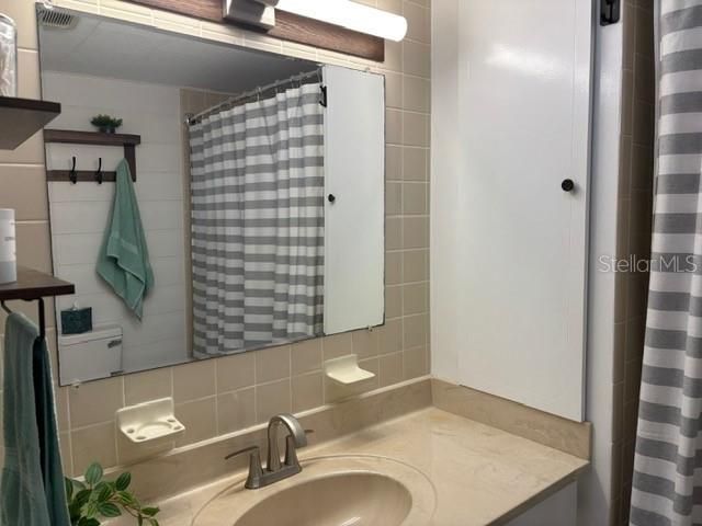 740 CAREFREE, Venice, FL 34285