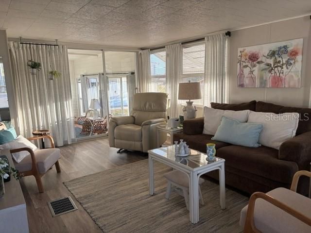 740 CAREFREE, Venice, FL 34285