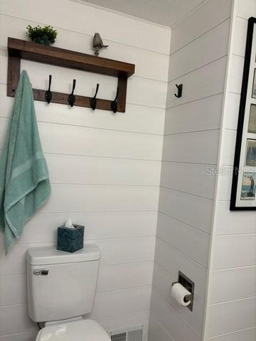 740 CAREFREE, Venice, FL 34285