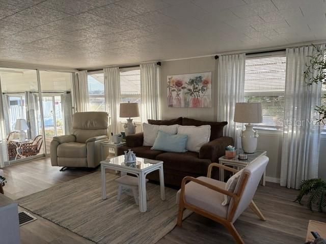 740 CAREFREE, Venice, FL 34285