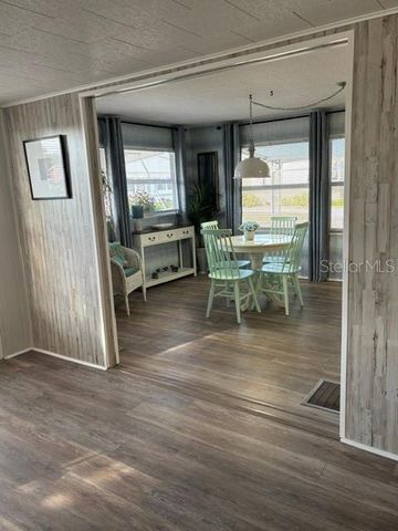 740 CAREFREE, Venice, FL 34285