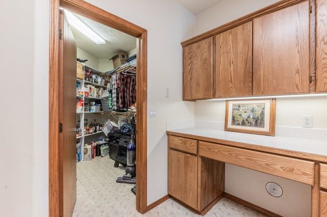 8217 W Rutter Pkwy, Spokane, WA 99208