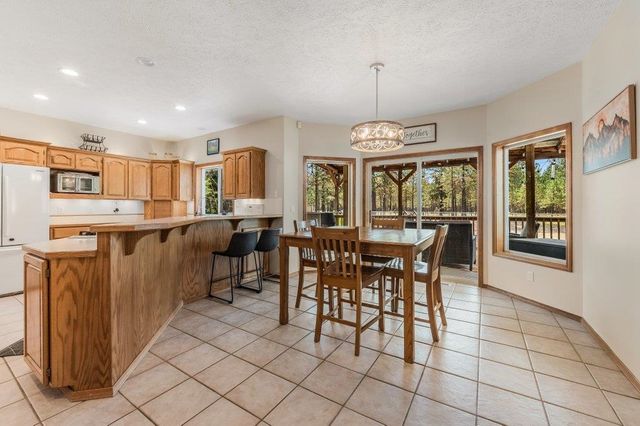 8217 W Rutter Pkwy, Spokane, WA 99208