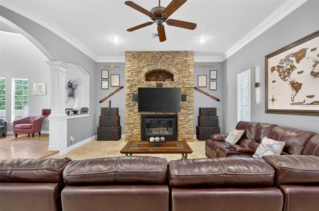 Image 12 of property listing at 11226 MACAW COURT, Windermere, FL 34786