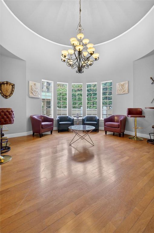 Image 14 of property listing at 11226 MACAW COURT, Windermere, FL 34786