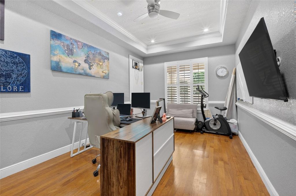 Image 36 of property listing at 11226 MACAW COURT, Windermere, FL 34786